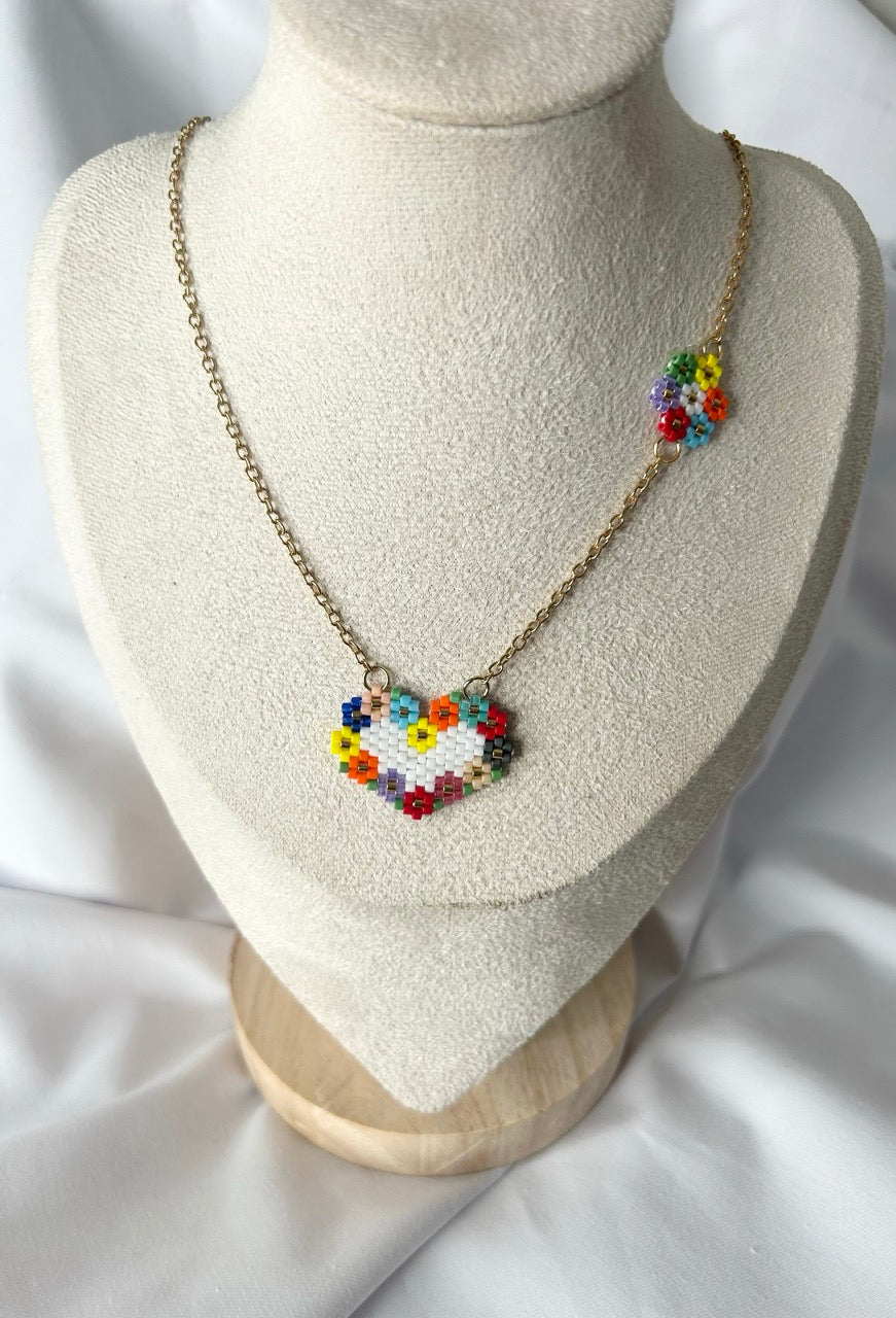 COLLIER COEURS FLEURIS